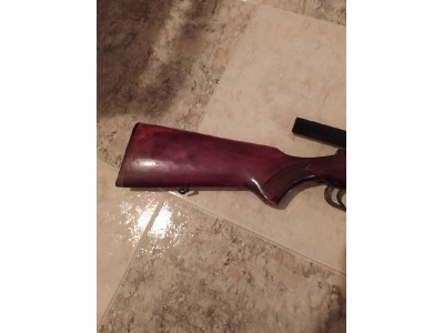 Rifle de cerrojo Toz con funda