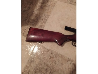 Rifle de cerrojo Toz con funda