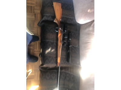 Rifle BSA calibre 270 Win con dos visores y anillas Apel