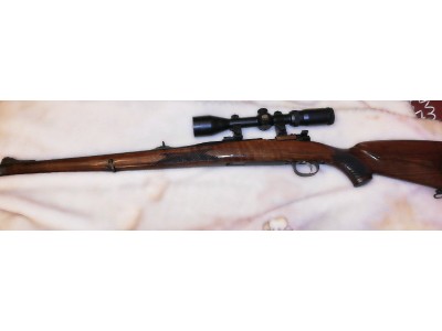 Rifle para caza mayor Brno 300wm con visor Mauser