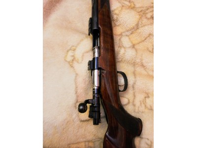 Rifle para caza mayor Brno 300wm con visor Mauser