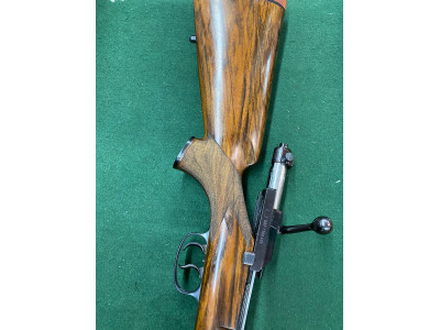 Rifle Mauser prácticamente nuevo