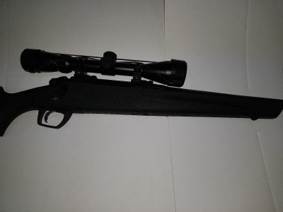 Rifle de cerrojo Remington 783 con visor Bushnell 3-9x40