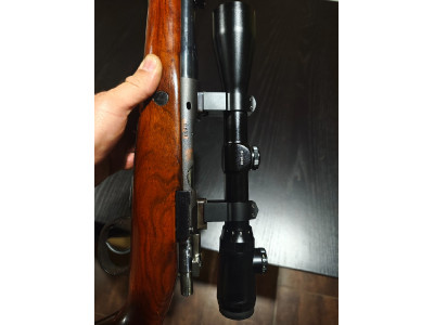 Winchester 308 de cerrojo con visor