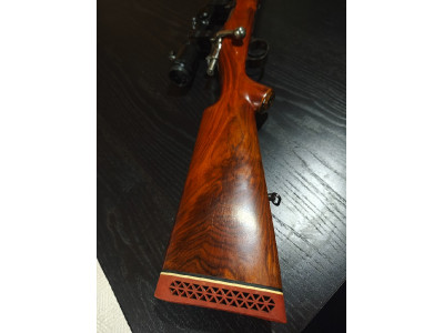 Winchester 308 de cerrojo con visor