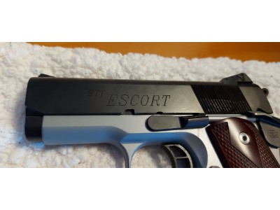 Sti Escort cal 45 ACP