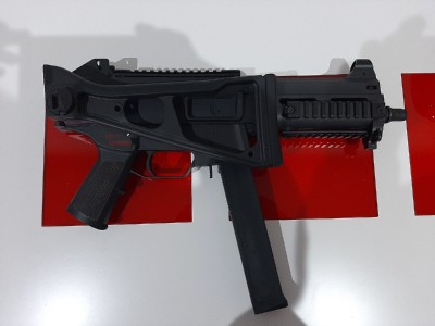 Subfusil de airsoft G&G UMP45