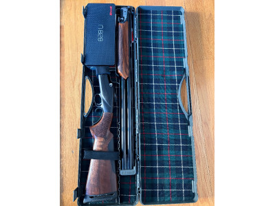 Benelli 828U Black Calibre 12 Superpuesta