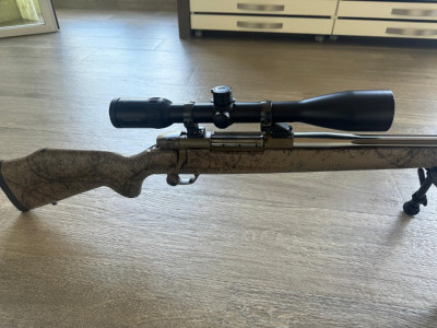 Weatherby Mark V Cal 270WBY MAG + Swarovski Z6 5-30x50P HD