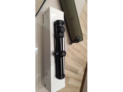 Zeiss V8 1,1-8x24 RI 54 Tubo 36mm de carril