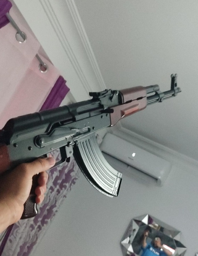 AK-47 Tokyo Marui GBB
