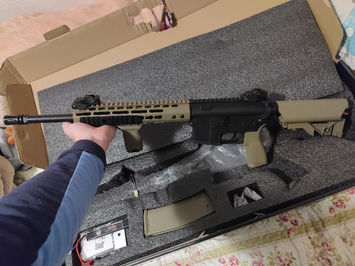 Pack airsoft con réplica y accesorios