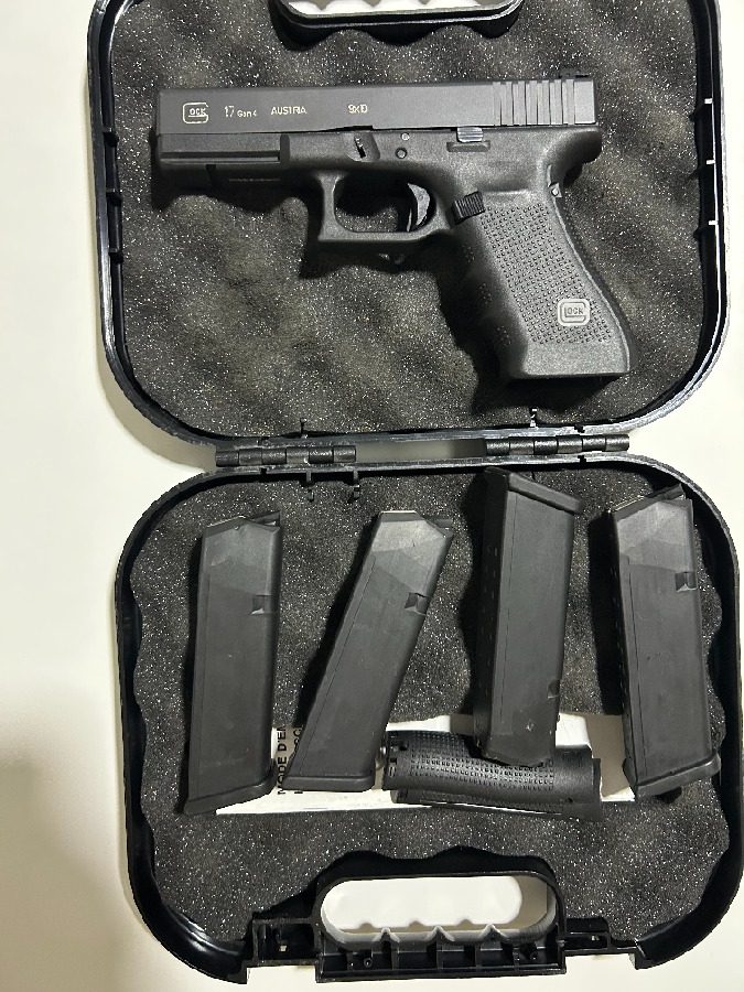 Glock 17