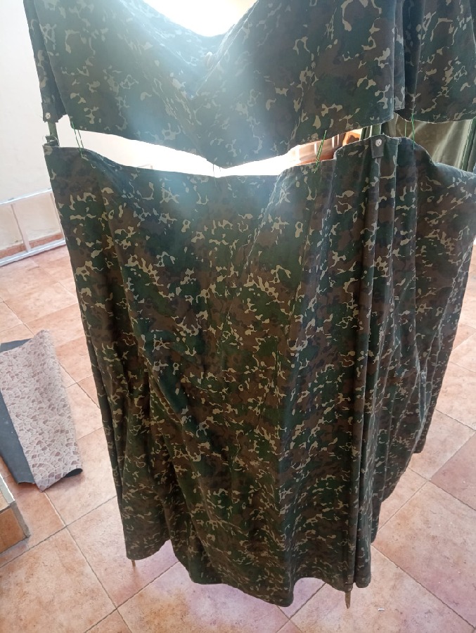 Portátil y banco de piel